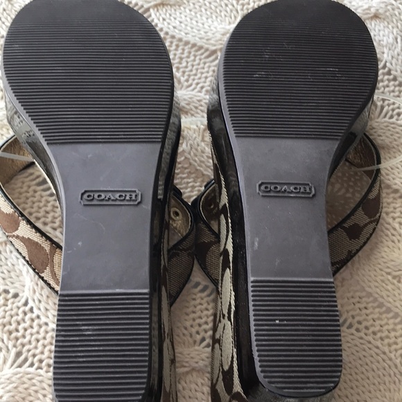 Coach wedge sandals NEW! Never used! - Picture 3 of 3